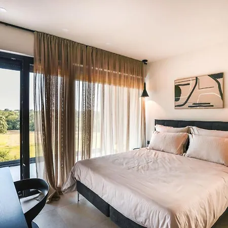 Amorella With Pool And 4 Bedrooms In Porec Tar-Vabriga