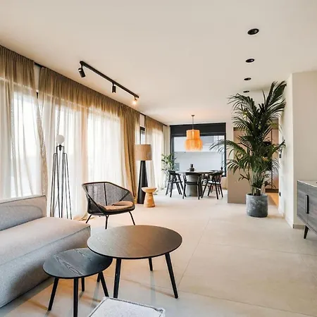 Villa Amorella With Pool And 4 Bedrooms In Porec *