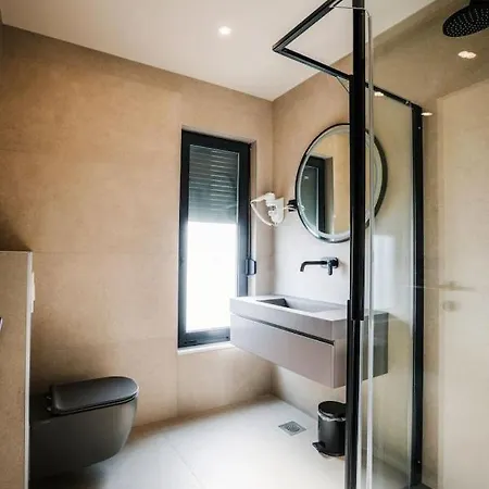 Amorella With Pool And 4 Bedrooms In Porec