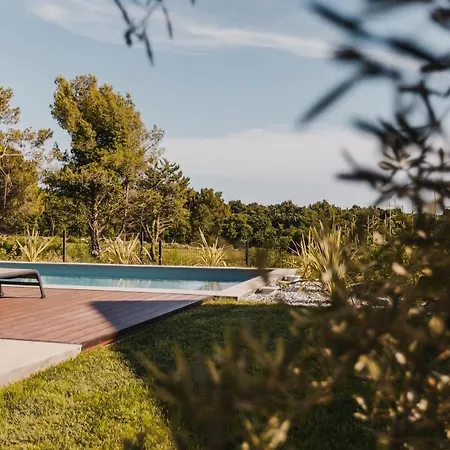 Villa Amorella With Pool And 4 Bedrooms In Porec